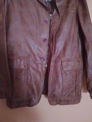 Cazadora de piel talla 56