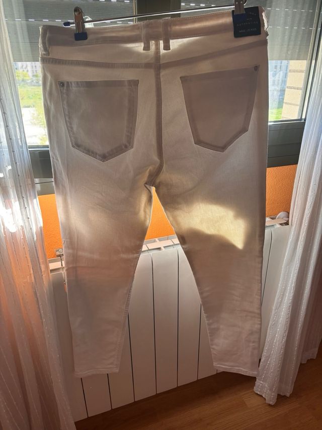 jeans blanco de Mango