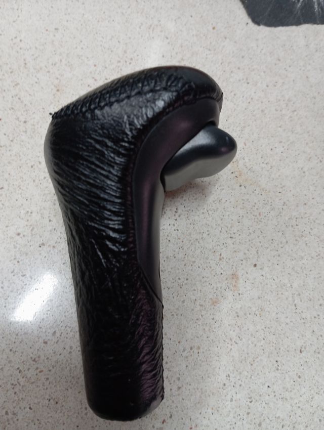 Pomo en piel para P38 Land Rover