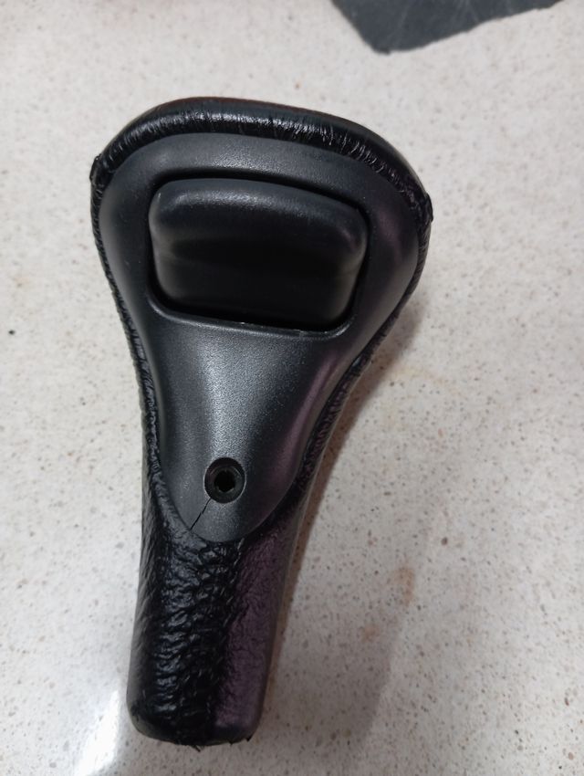 Pomo en piel para P38 Land Rover