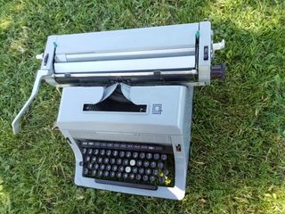 Maquina Escribir Hispano Olivetti