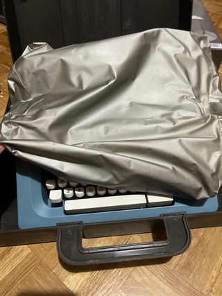 Maquina de escribir olivetti STUDIO 46