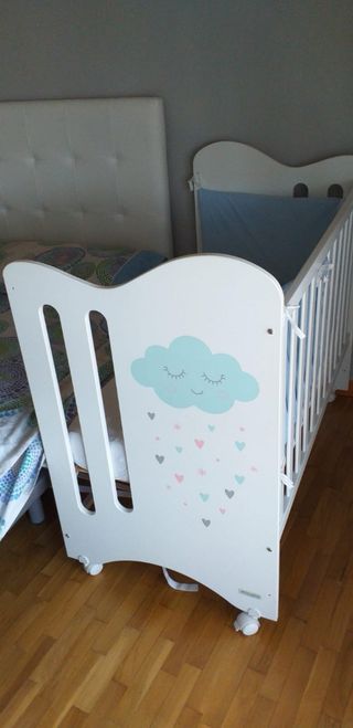 Cuna + colchón+ kit de colecho
