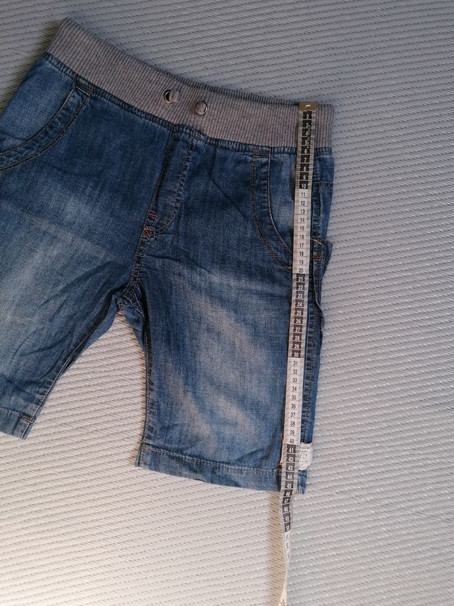 Pantalón vaquero corto ligero