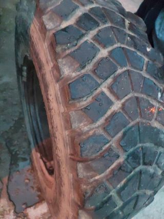 Neumático 4x4 