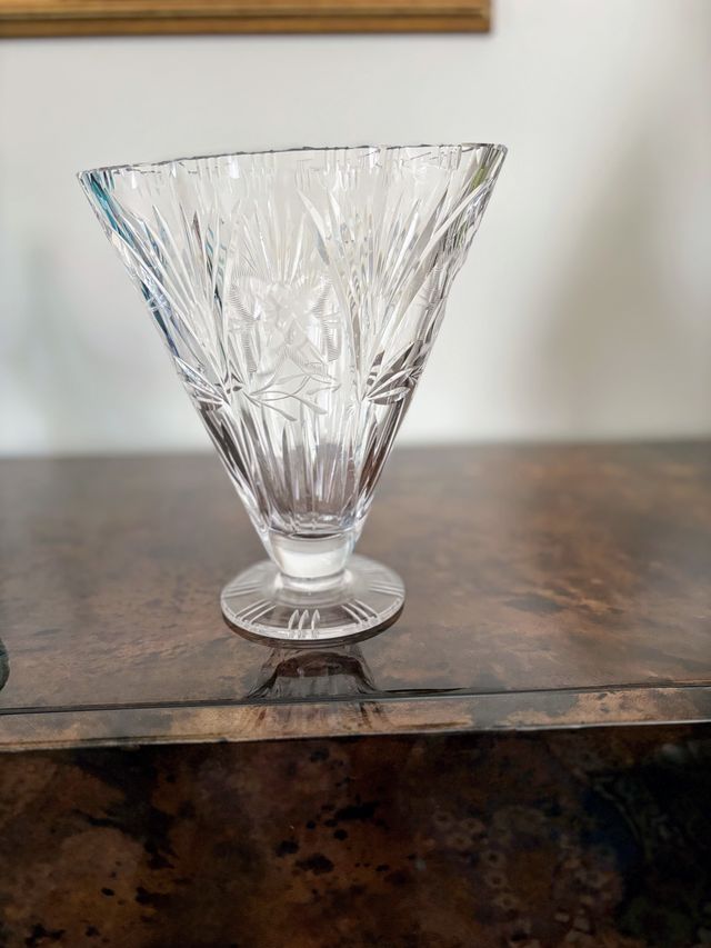 Raffinato vaso da fiori in cristallo