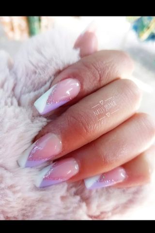 Hago uñas acrílicas y semi