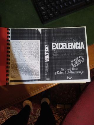 Libro en busca de ls excelencia