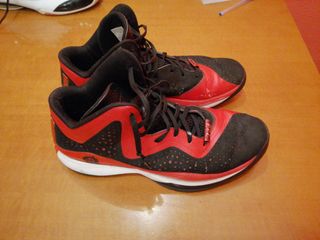 Zapatillas para baloncesto. Adidas Derrick Rose