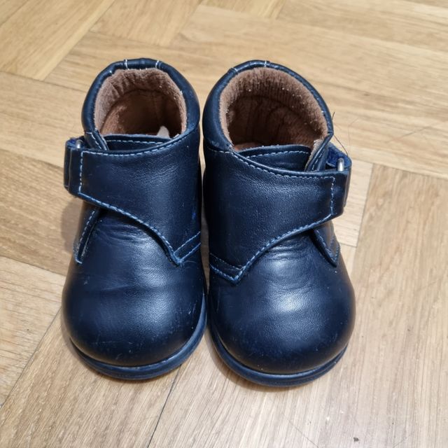 Zapato niño talla 18