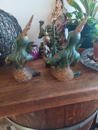 Músicos tailandeses de bronce