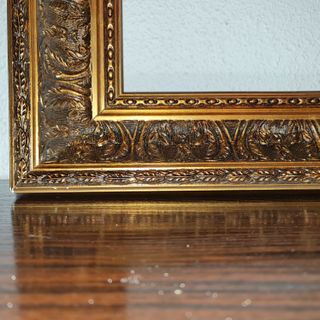 MARCO 2 MADERA TALLADA PAN DE ORO DORADO