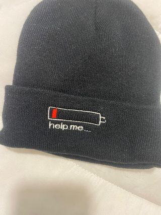 Gorro negro. Shein