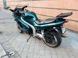 Triumph 955i ST Sprint