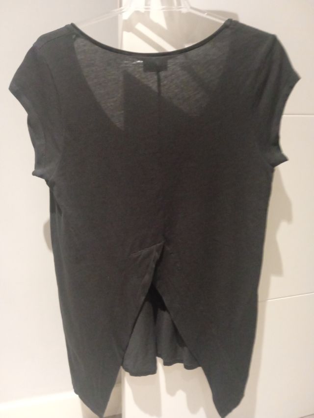camiseta negra zara talla s
