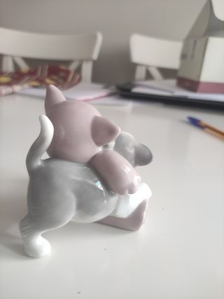 Gato Nao de Lladró. Porcelana 
