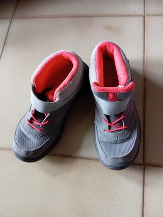 Scarpe montagna bimba,tg 33