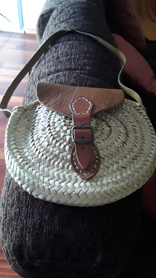 BOLSO BANDOLERA RAFIA