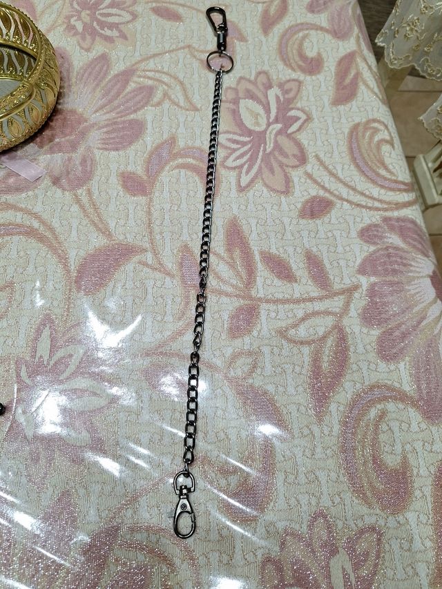 Catena abbellimento pantalone