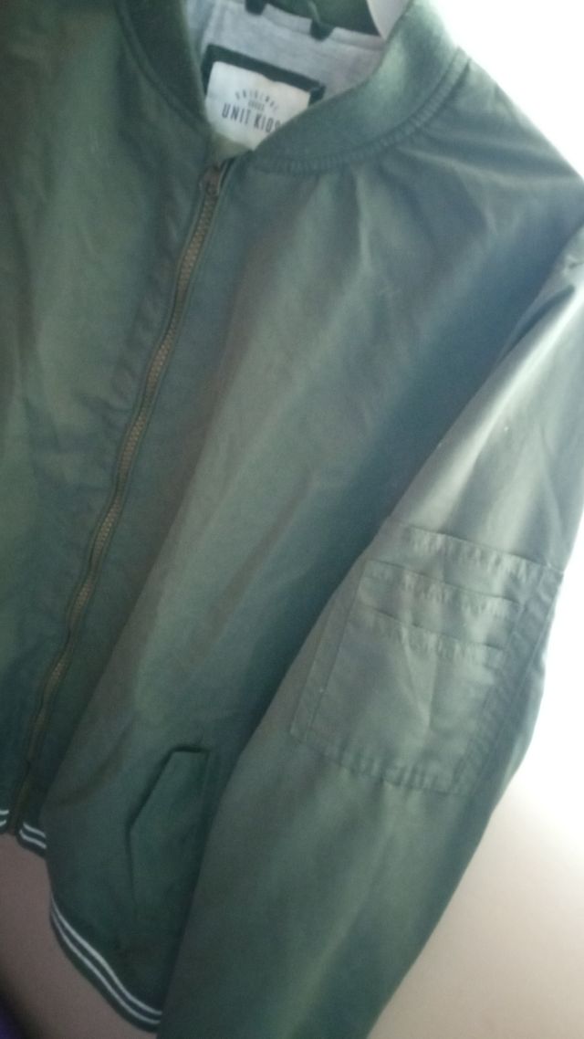 Bomber/Cazadora chica talla M URGE por Mudanza!!