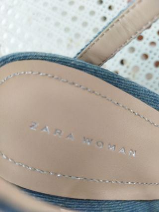 Sandalias plataforma tacón.