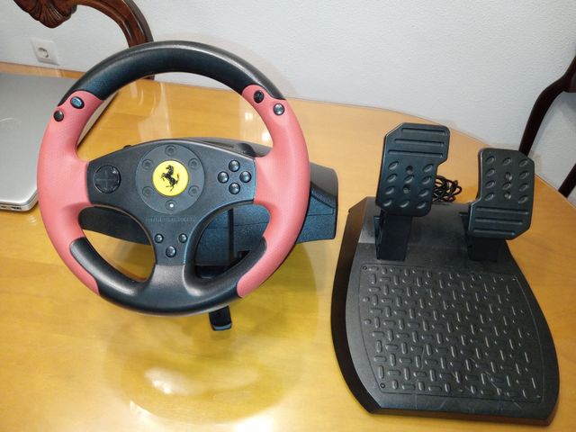 Volante y pedales para PS3 y Pc