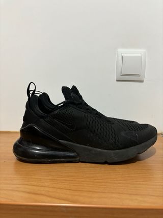 Nike aie max 270