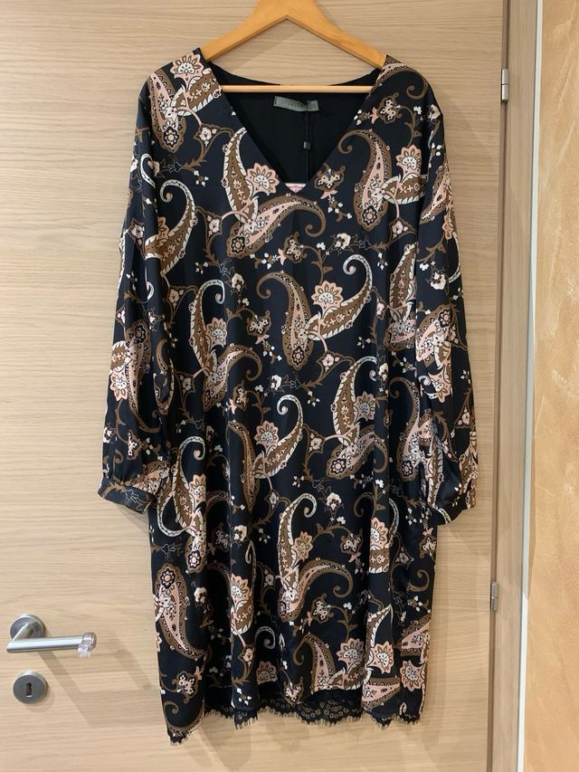 Vestito taglia 50/52 Italiana