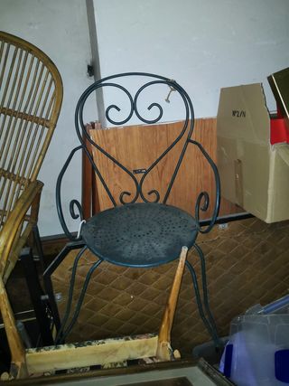 Silla exterior forja