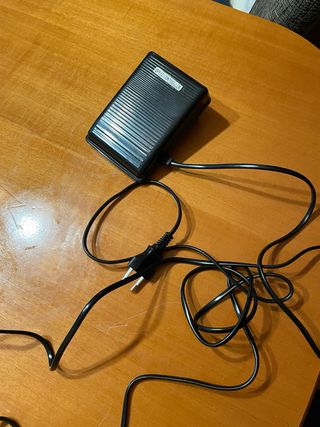 Maquina de coser Refrey 427