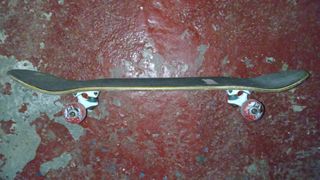 MONOPATIN SKATE "TRICKS SKATEBOARD"