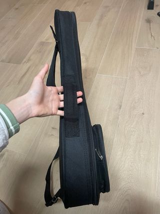 Ukelele y complementos