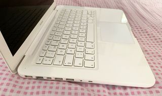 MacBook + Base de portátil