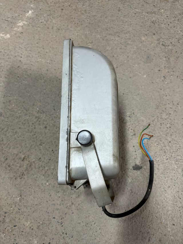 Focos exterior, proyector