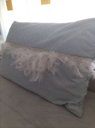 4 cojines plumas