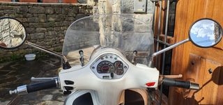 Vespa GTS ie 300