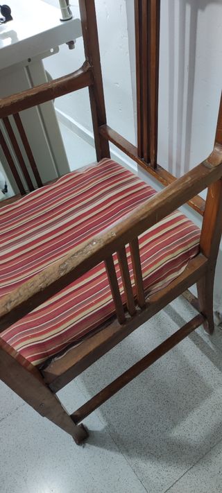 Silla o sillón antigua