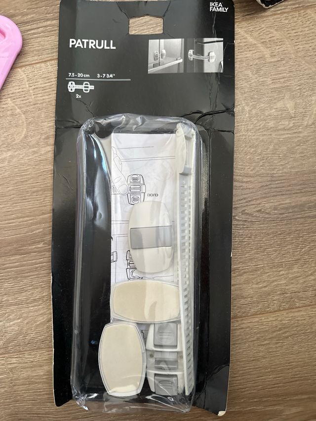 Protectores niño y perchas