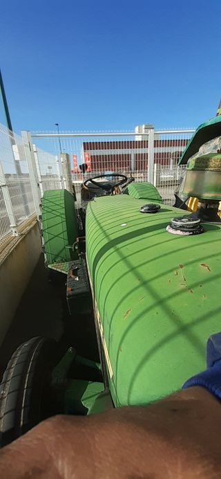 John Deere 1020