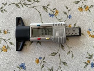 MICROMETRO NORMAL Y DE PROFUNDIDAD