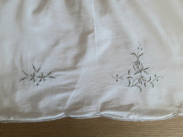 Mantelería bordada a mano