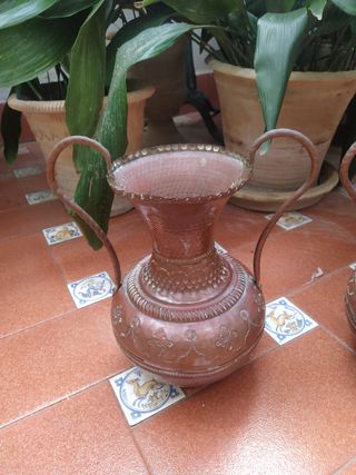 antigua pareja de jarras de cobre