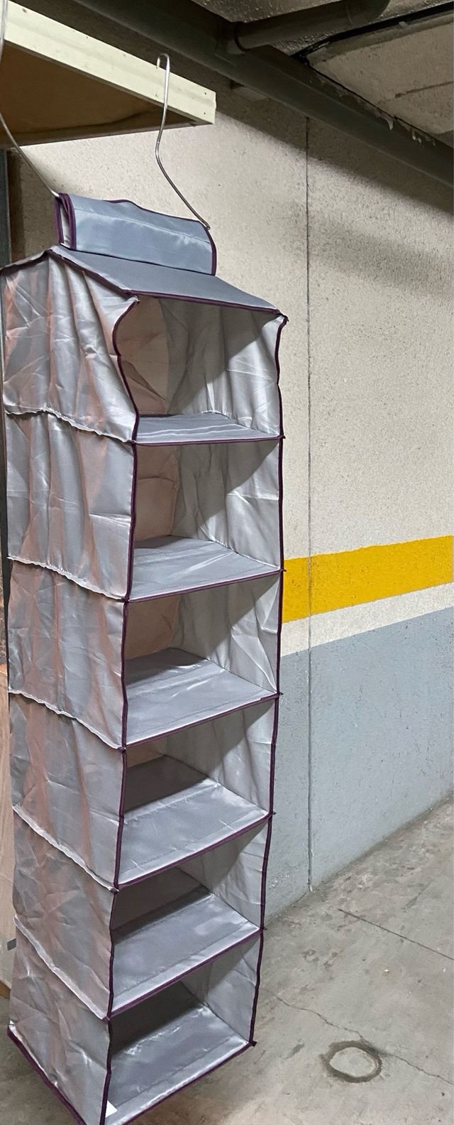 Estanteria colgante.