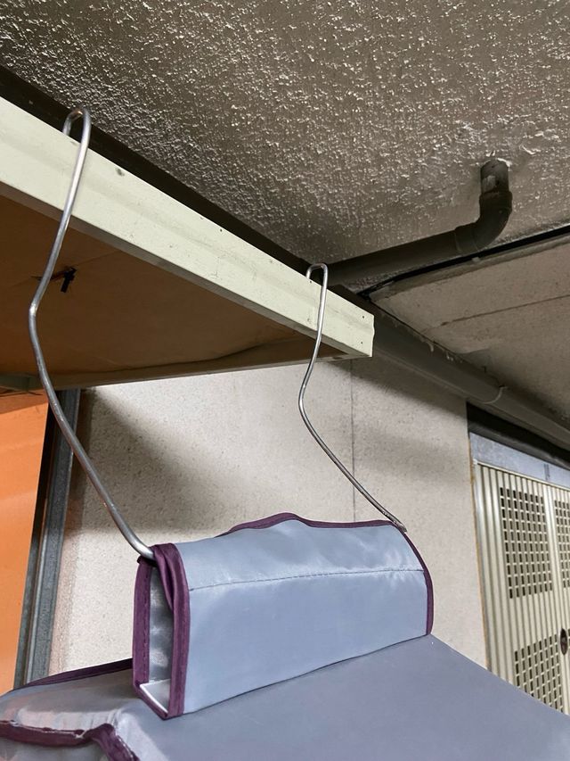 Estanteria colgante.