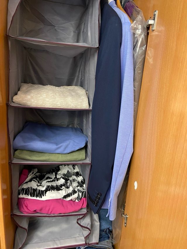 Estanteria colgante.