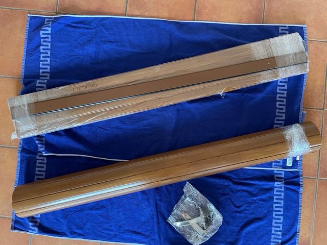 Persianas de aluminio marrones