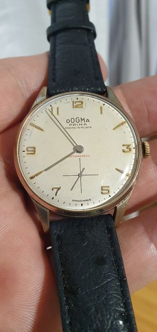 Reloj DOGMA