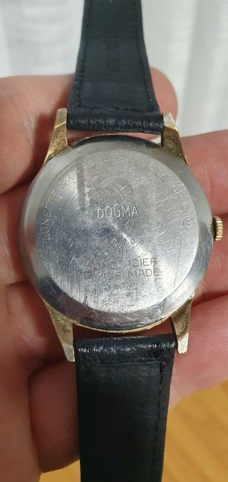 Reloj DOGMA