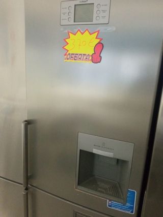 Nevera LG de 2 metros tiene Pocito de