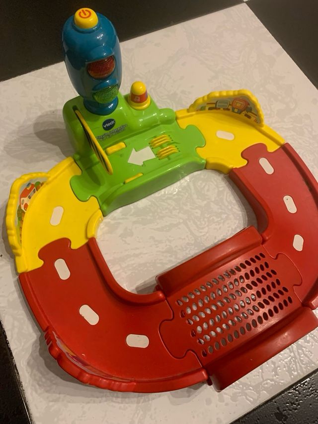 Lote Coches y circuito Tuc Tuc